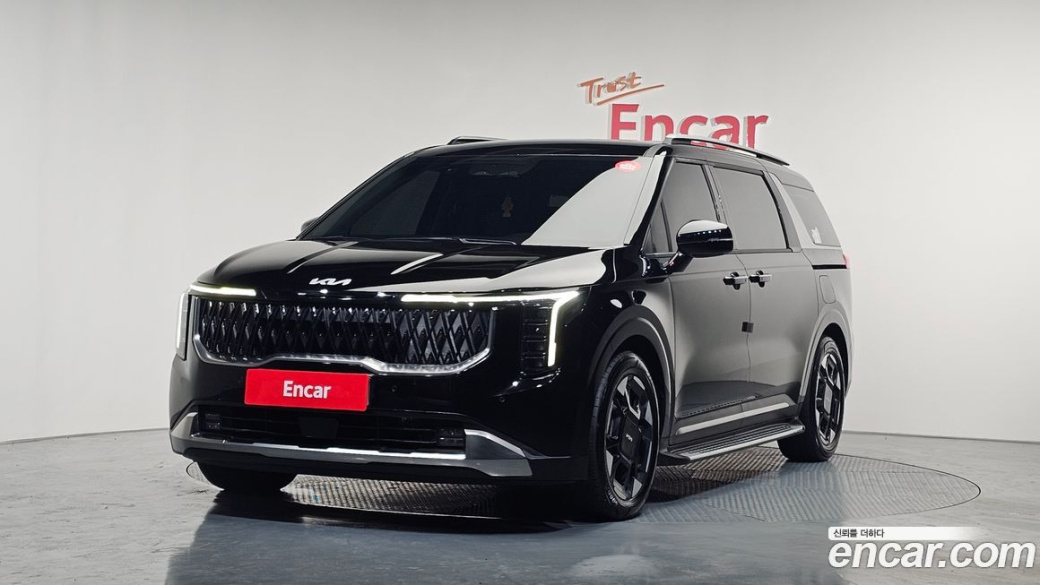 Kia Carnival 9-Seater Noblesse, 2025