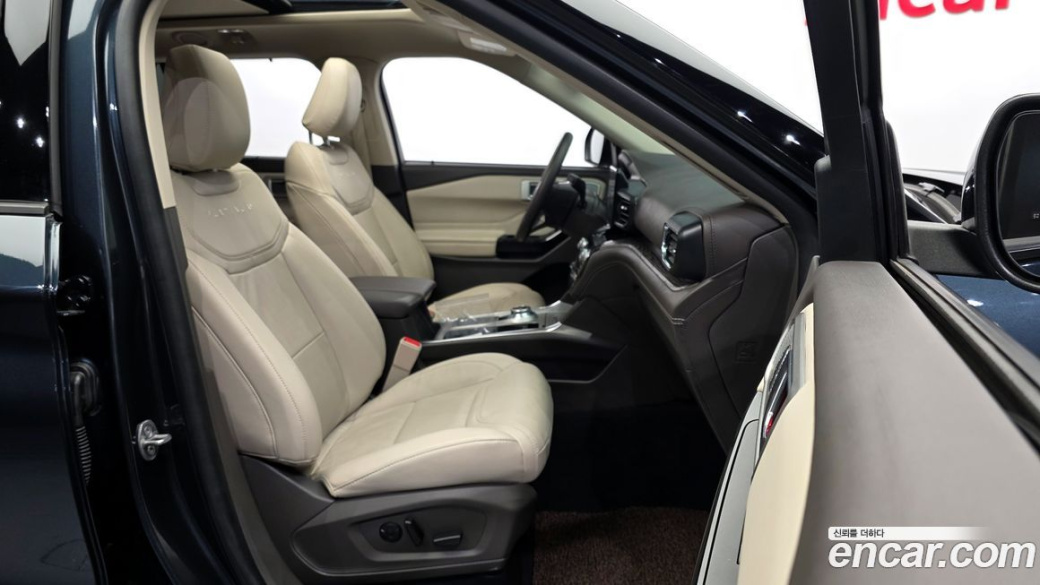 Ford Explorer 3.0 Platinum 4WD, 2022