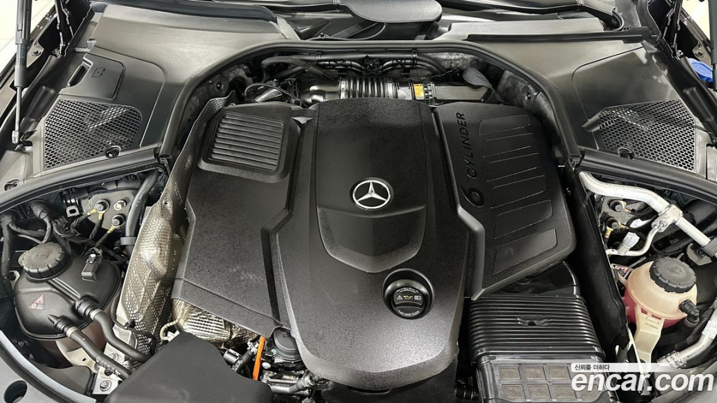 Mercedes-Benz S-Class S350 d 4MATIC, 2025