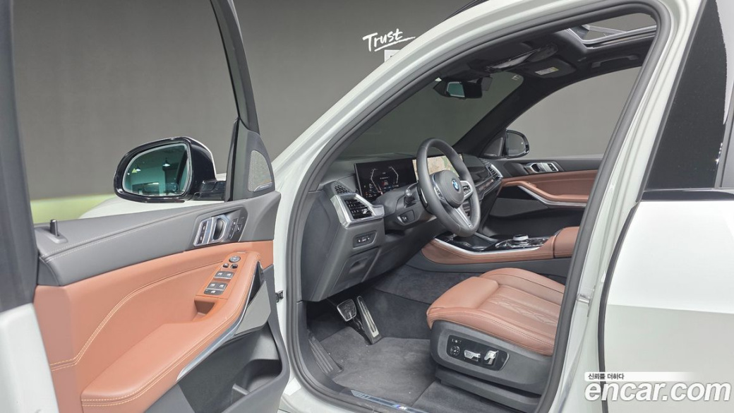 BMW X5 xDrive 40i M Sport, 2025