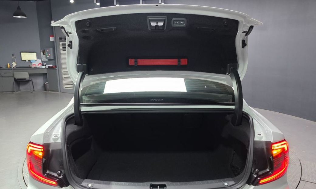 Volvo S90 B6 AWD Ultra Bright, 2023