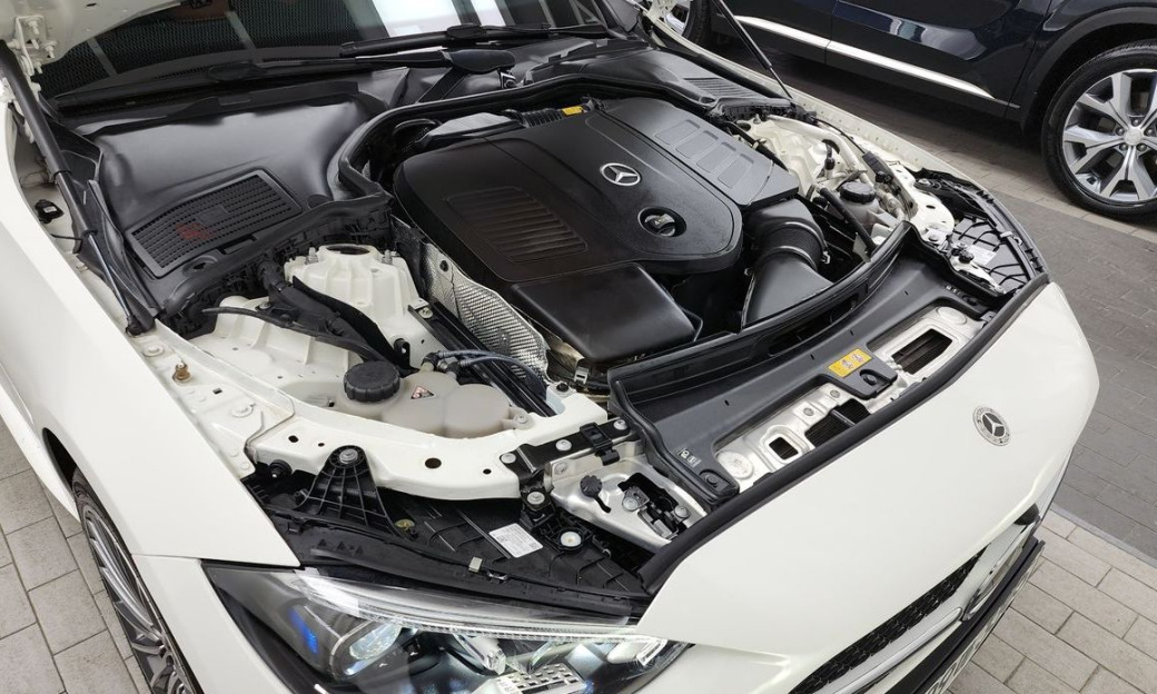 Mercedes-Benz C-Class C300 AMG Line, 2022