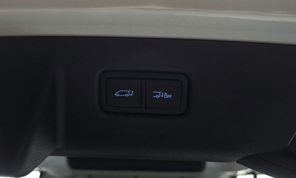 Hyundai Staria Tourer 11-Seater, 2025