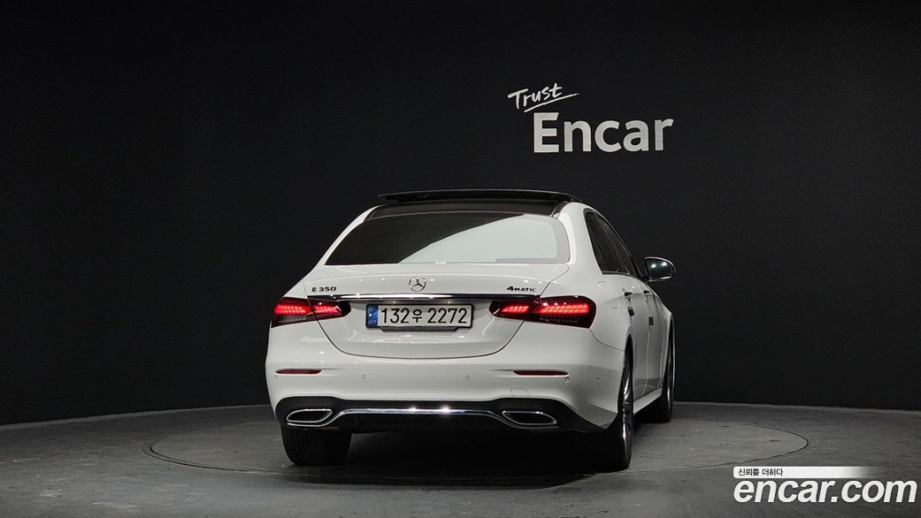 Mercedes-Benz E-Class E350 4MATIC AMG Line, 2022