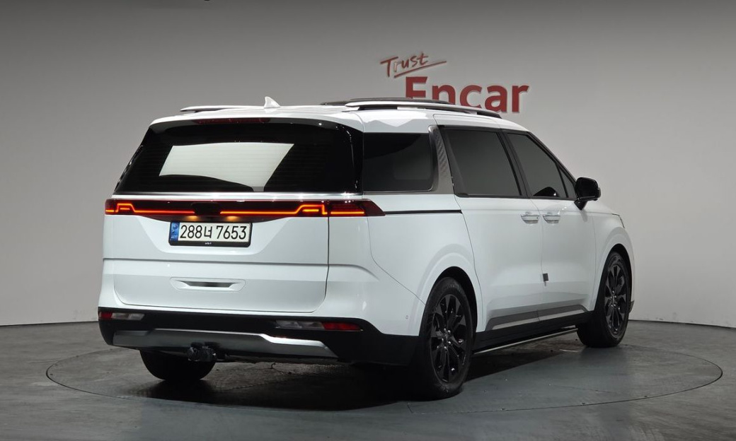 Kia Carnival 9-Seater Signature, 2022