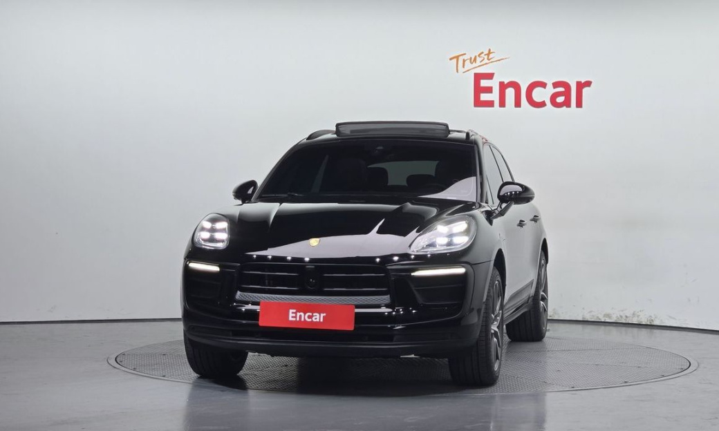Porsche Macan 2.0, 2024