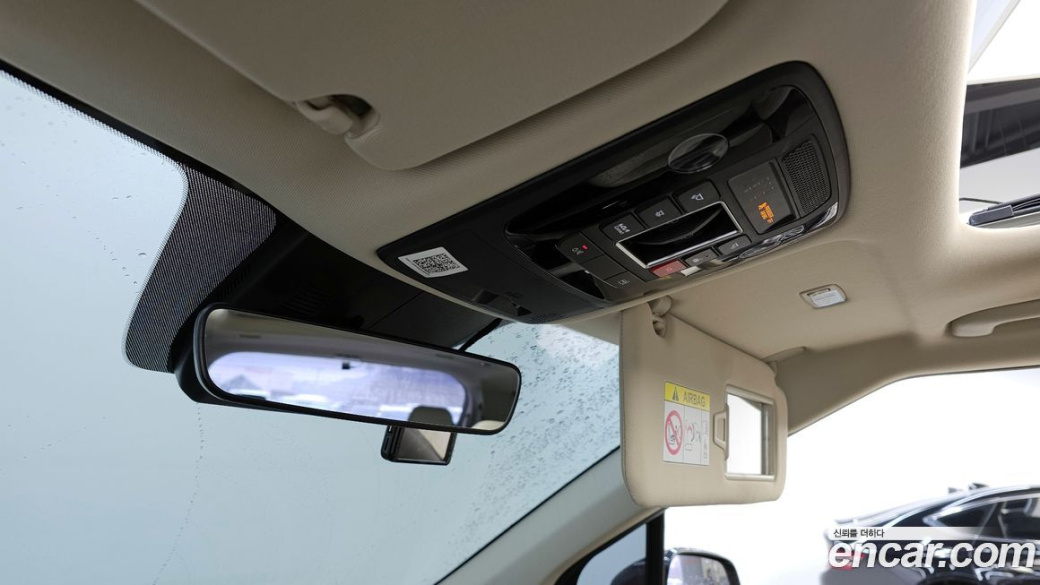 Kia Carnival 9-Seater Signature, 2022