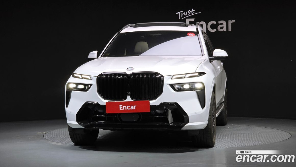 BMW X7 xDrive 40d M Sport 7 STR, 2025