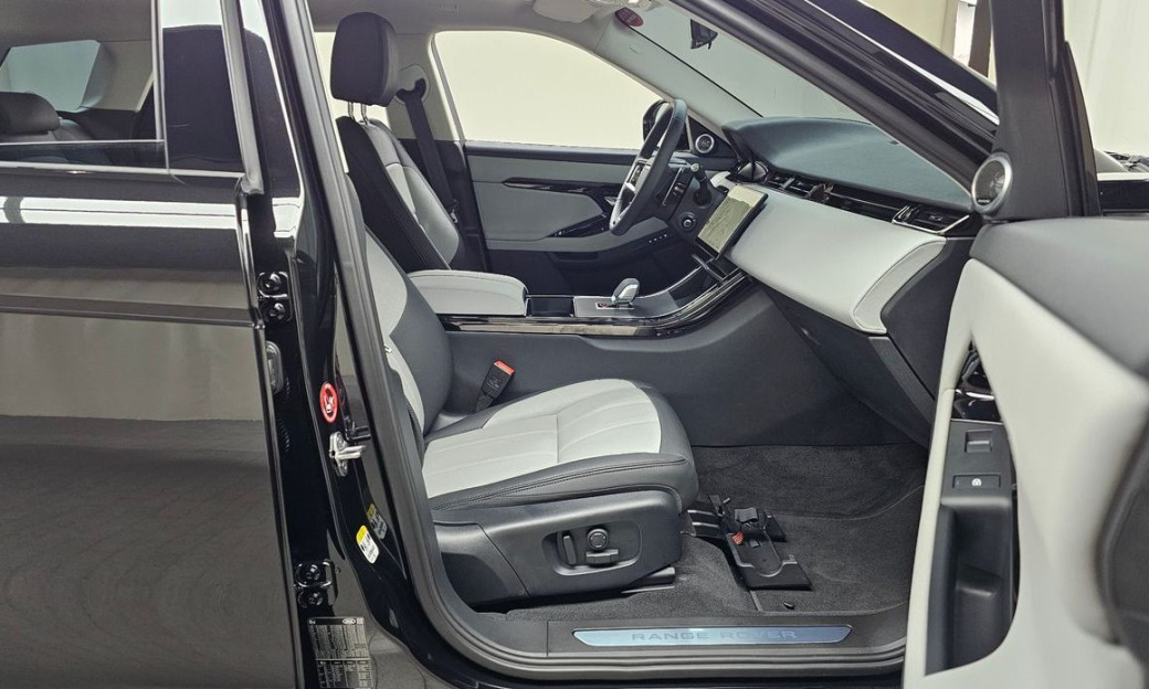 Land Rover Range Rover Evoque P250 Dynamic SE, 2025