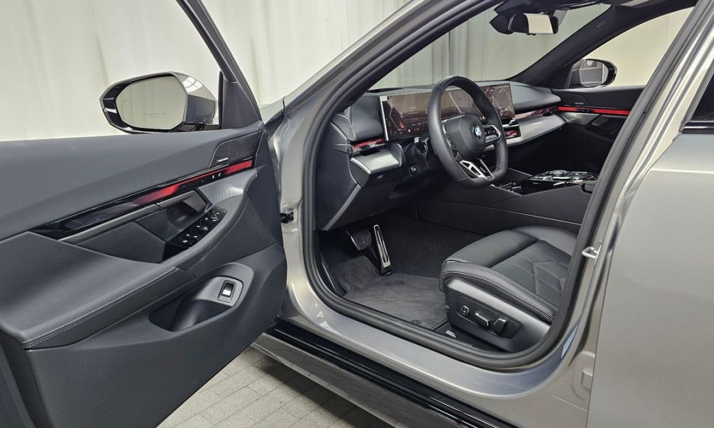 BMW 5-Series 520i Special Edition, 2026