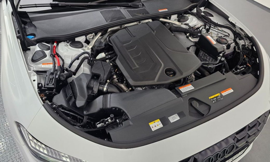 Audi A5 40 TFSI Quattro S Line Black Edition, 2025