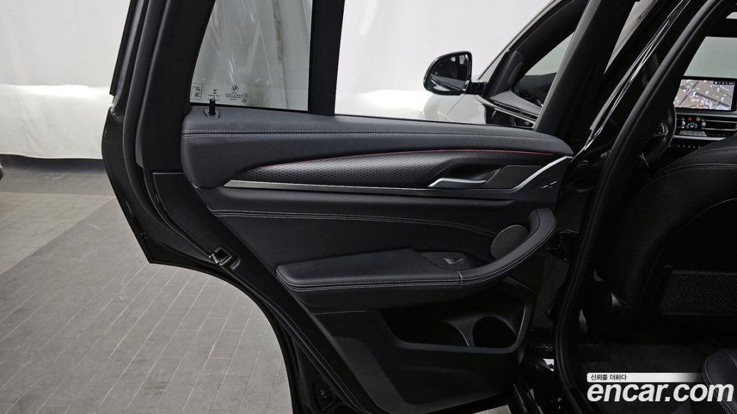 BMW X4 xDrive20i M Sports Pro, 2023