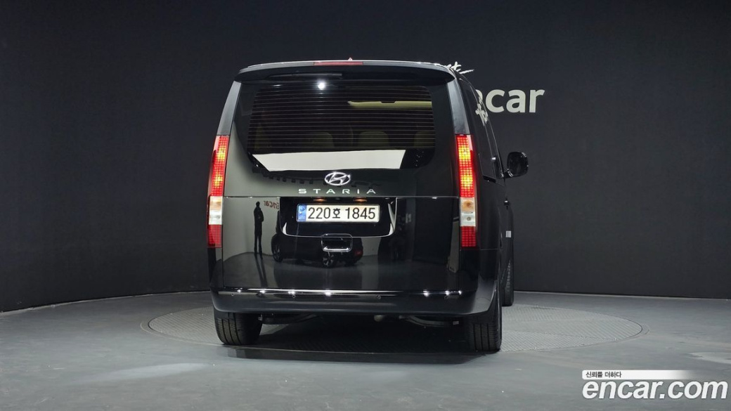 Hyundai Staria Tourer 9-Seater, 2023