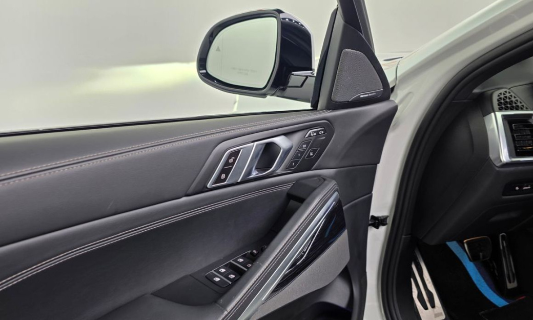BMW X6 xDrive40i M Sport, 2024