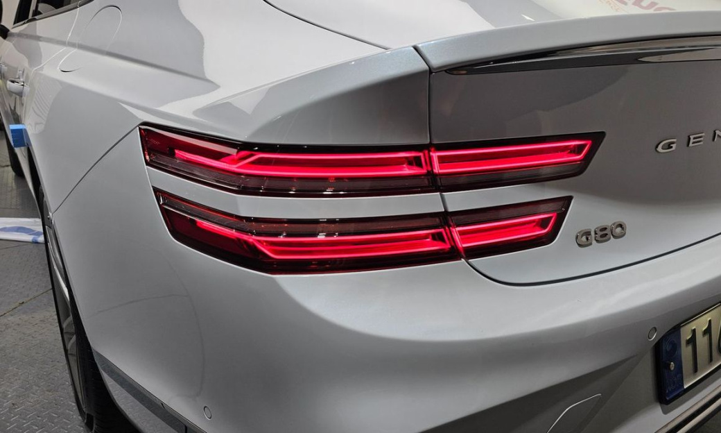 Genesis G80 Gasoline 2.5 Turbo AWD, 2025