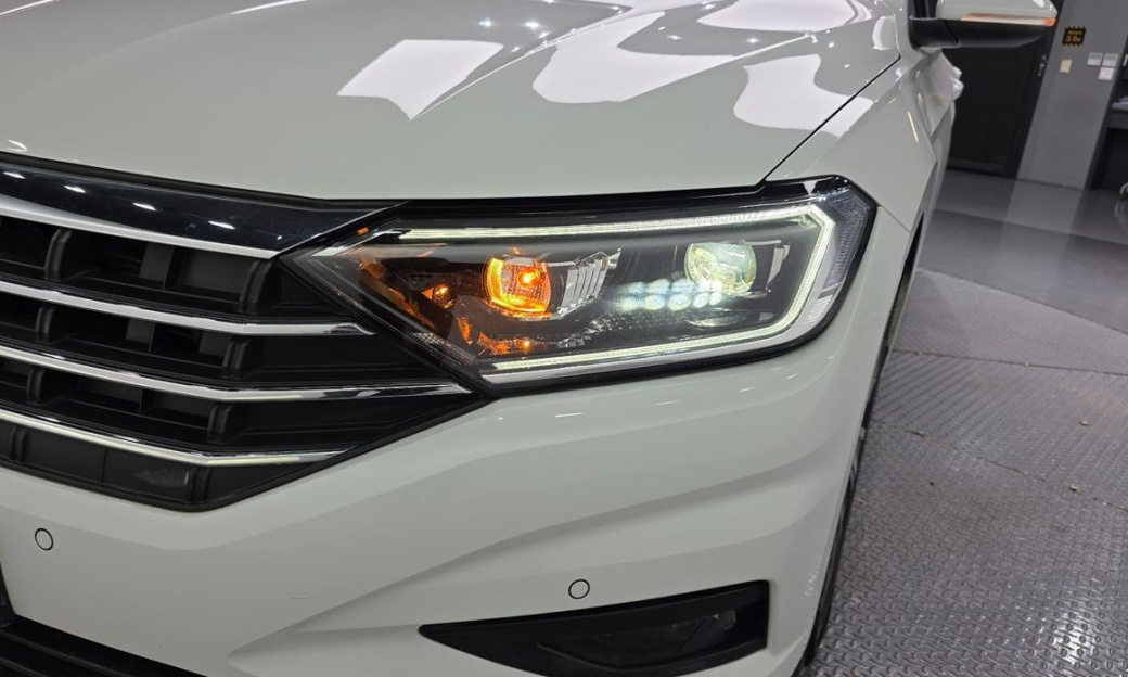 Volkswagen Jetta 1.4 TSI Prestige, 2021