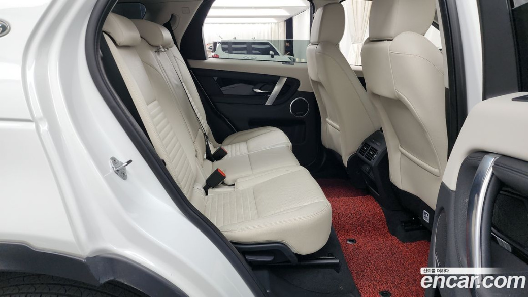 Land Rover Discovery Sport P250 SE, 2021