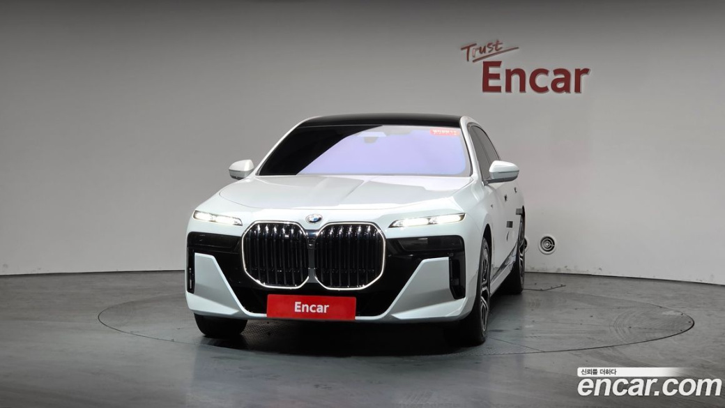 BMW 7-Series 740i xDrive M Sport, 2024