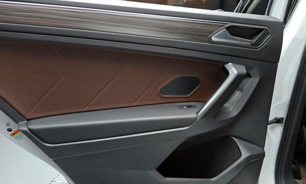 Volkswagen Tiguan 2.0 TSI Prestige, 2023