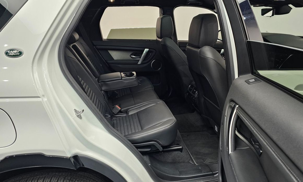 Land Rover Discovery Sport P250 Dynamic SE, 2024