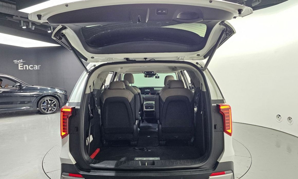 Kia Carnival 9-Seater Noblesse, 2025