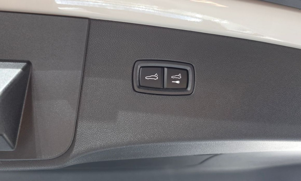 Porsche Cayenne 4.0 GTS Coupe, 2025