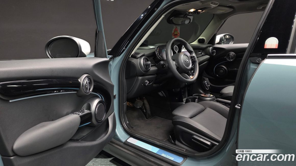 Mini Cooper 5Door Multitione Edition, 2023