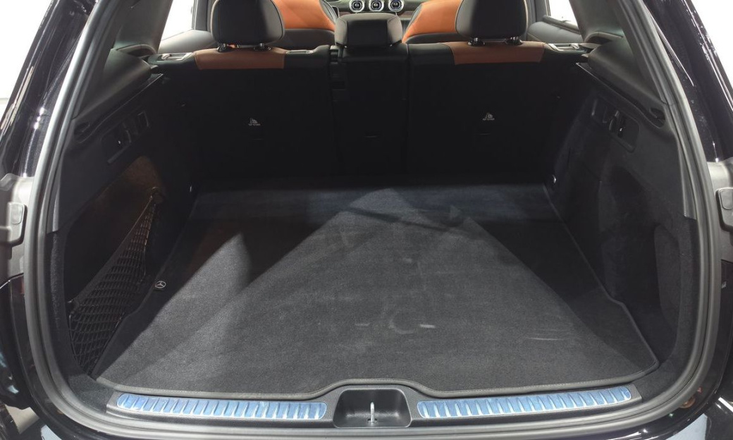 Mercedes-Benz GLC-Class GLC300 4MATIC AMG Line, 2023