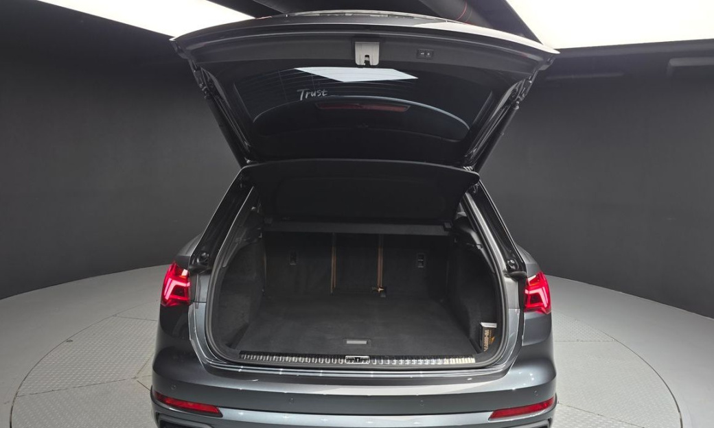 Audi Q3 35 TDI Quattro Premium, 2022