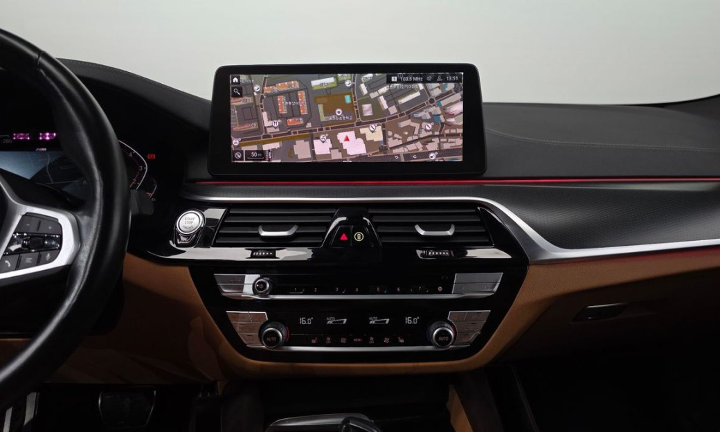 BMW 5-Series 520i M Sport, 2023