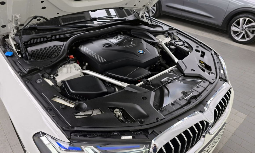 BMW 5-Series 530i xDrive M Sport Package, 2023