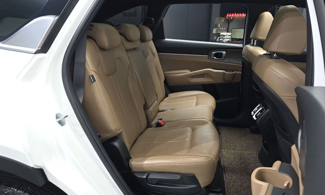 Kia Sorento Diesel 2.2 2WD, 2024