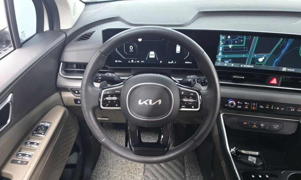 Kia Carnival 9-Seater Noblesse, 2024