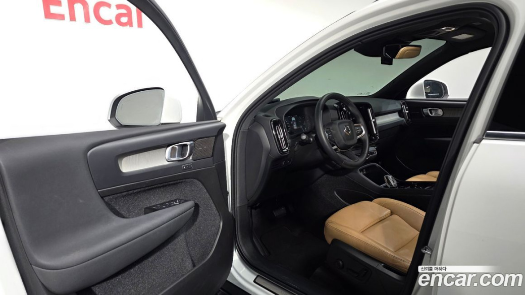 Volvo XC40 B4 Inscription, 2021