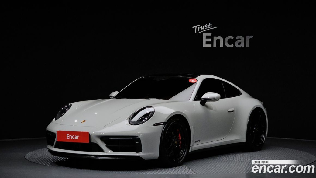 Porsche 911 Carrera 4 GTS, 2022