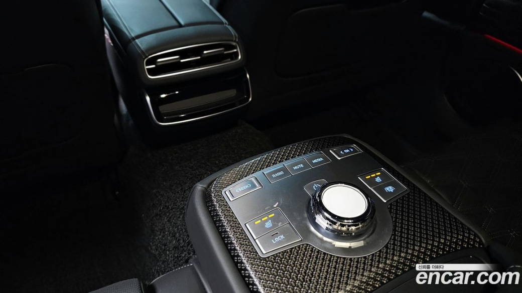 Genesis G80 Gasoline 2.5 Turbo AWD, 2025