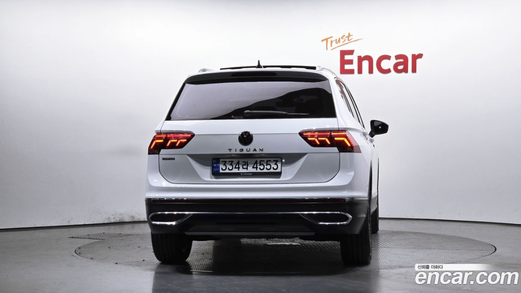 Volkswagen Tiguan 2.0 TSI Prestige, 2023
