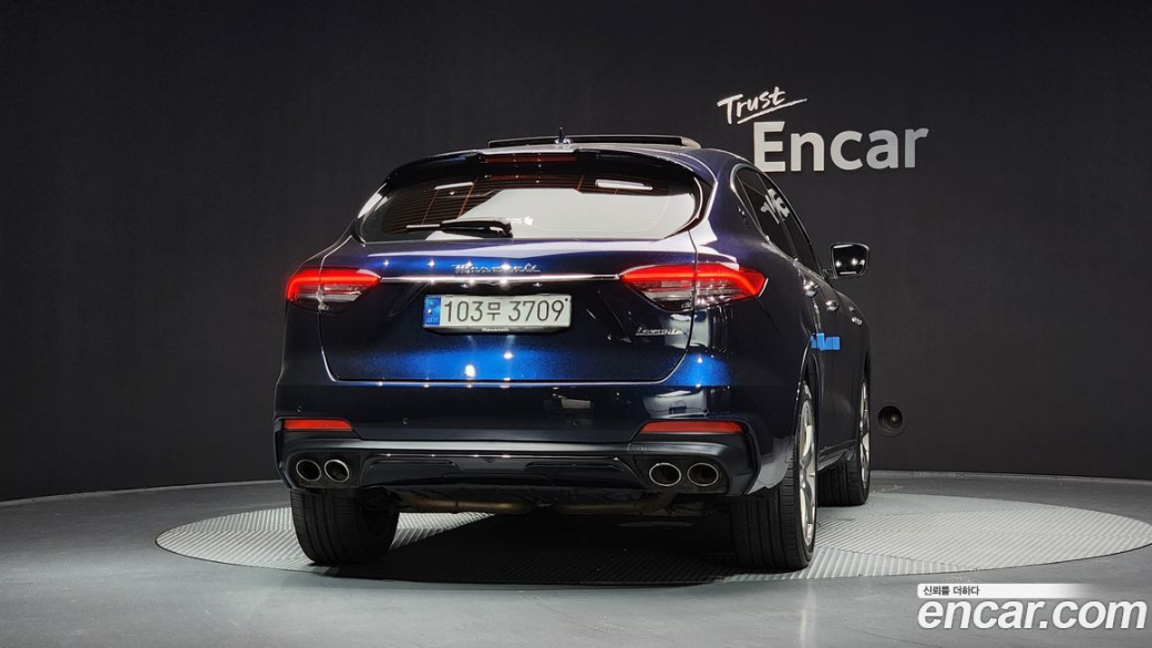 Maserati Levante 3.0 AWD Modena, 2022