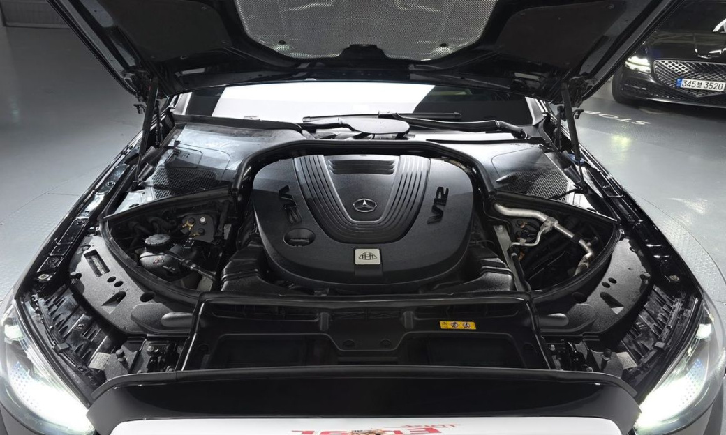 Mercedes-Benz S-Class Maybach S680 4MATIC, 2022
