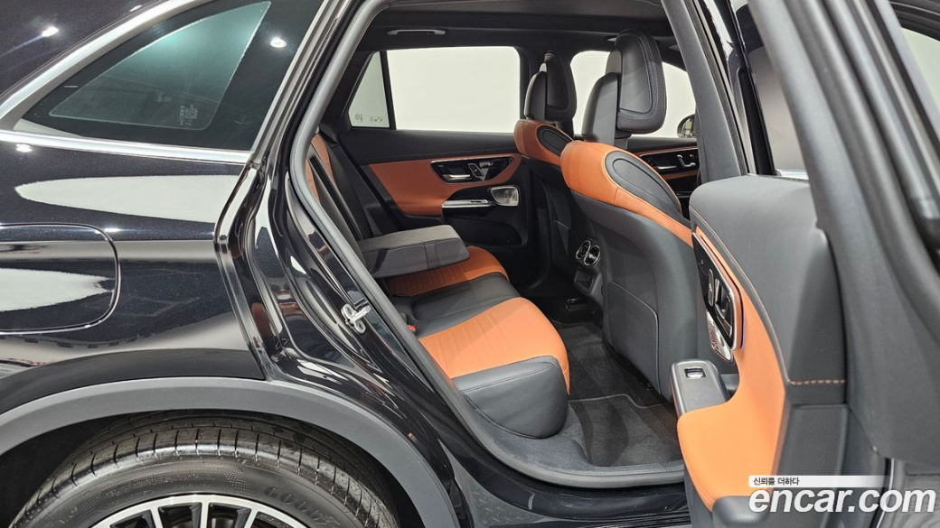 Mercedes-Benz GLC-Class GLC300 4MATIC AMG Line, 2024