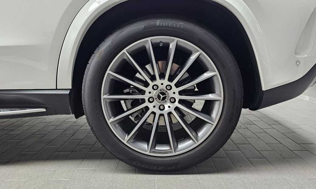 Mercedes-Benz GLE-Class GLE450 4MATIC, 2025