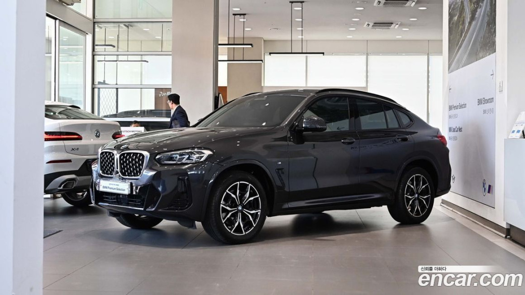 BMW X4 xDrive20i M Sport, 2022