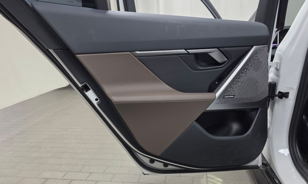 BMW 5-Series 520i Special Edition, 2026