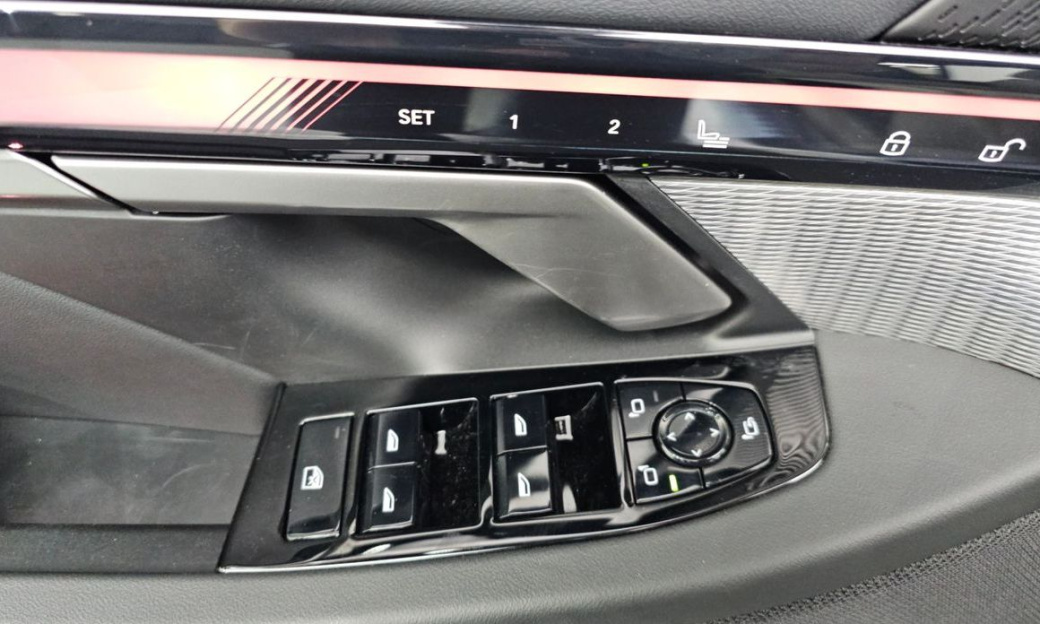 BMW 5-Series 520i M Sport, 2025