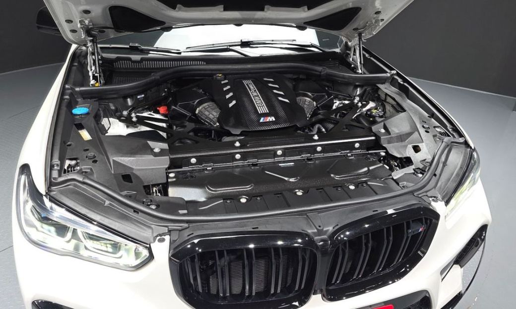 BMW X5M 4.4 Competition, 2022