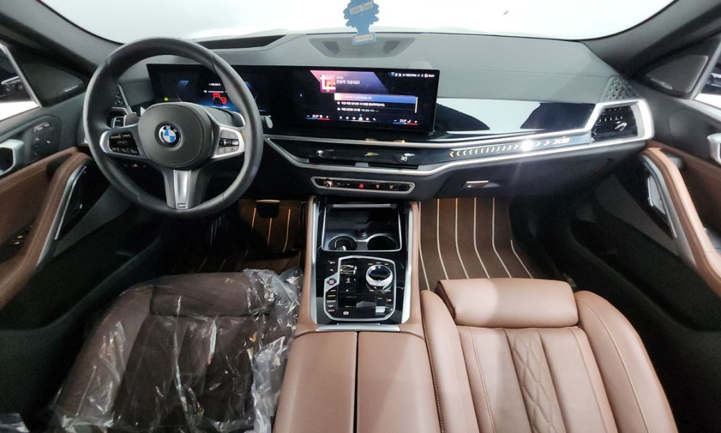 BMW X6 xDrive40i M Sport, 2025