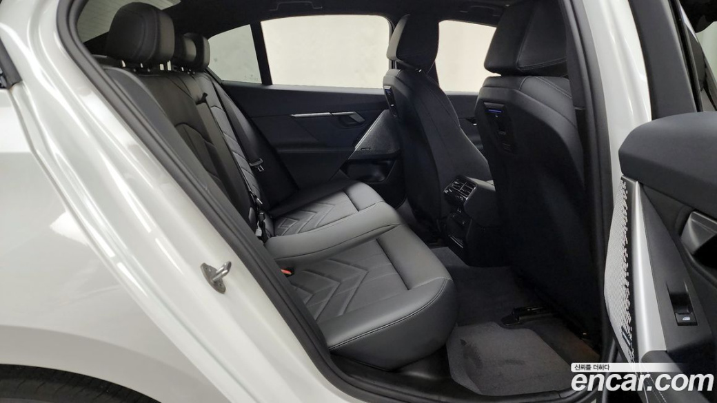 BMW 5-Series 520i M Sport, 2024