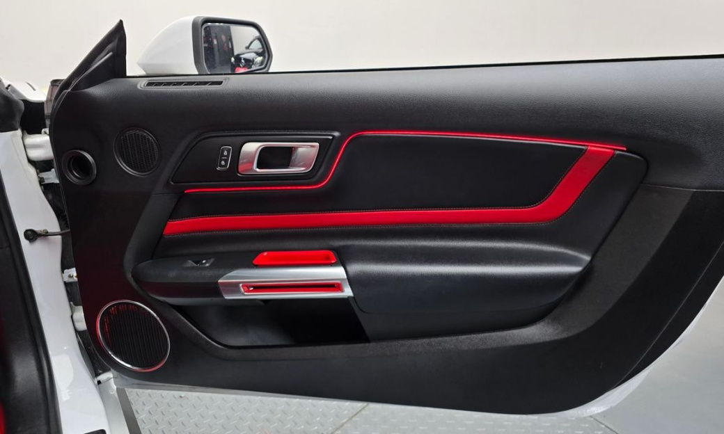 Ford Mustang Convertible, 2021