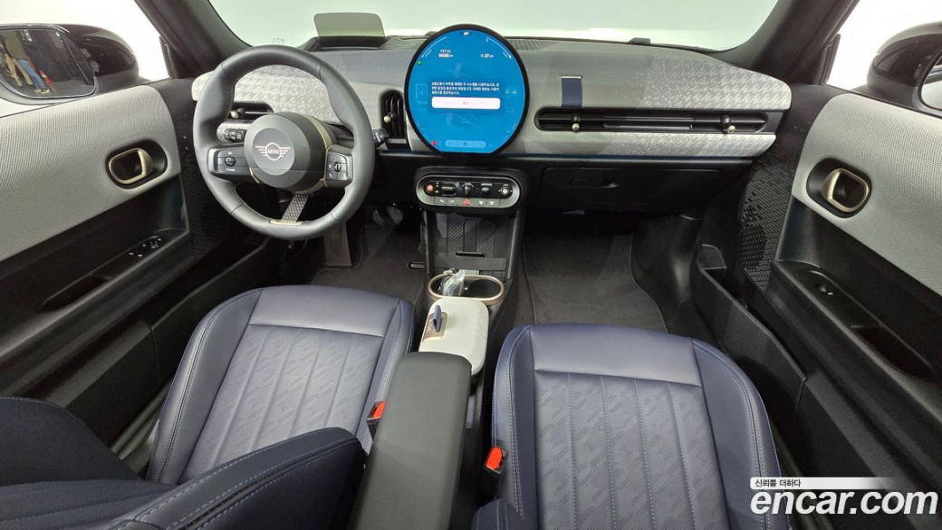 Mini Cooper Favoured, 2025