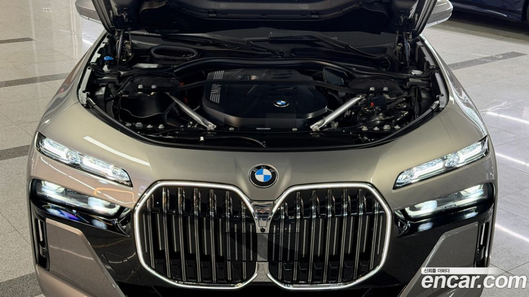BMW 7-Series 740i xDrive M Sport, 2024